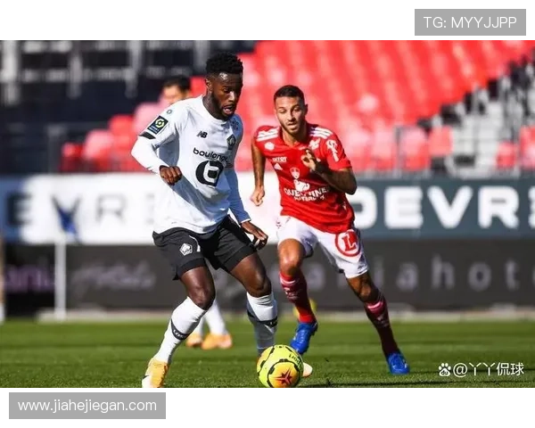 布雷斯特俱乐部再掀法甲风暴球队士气高涨誓夺赛季更佳战绩