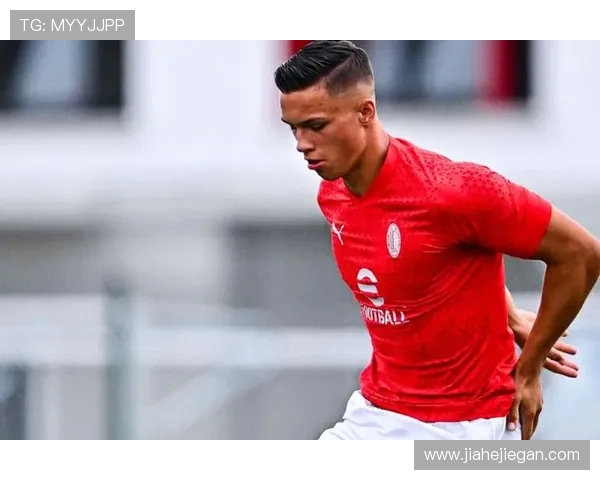 AC米兰俱乐部历史辉煌与未来展望：从红黑军团到世界足球顶尖劲旅