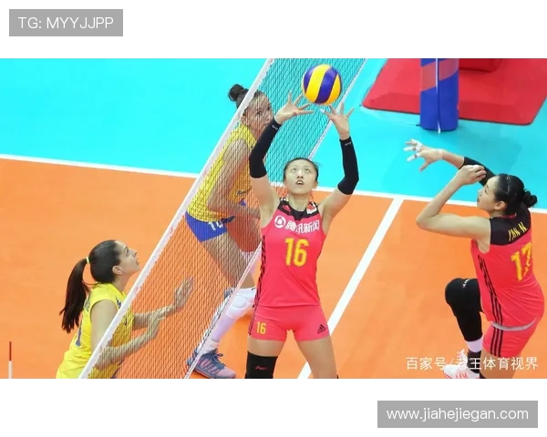 中国女排冲击巴黎奥运资格赛强势开局 胡铭媛领衔全力争胜