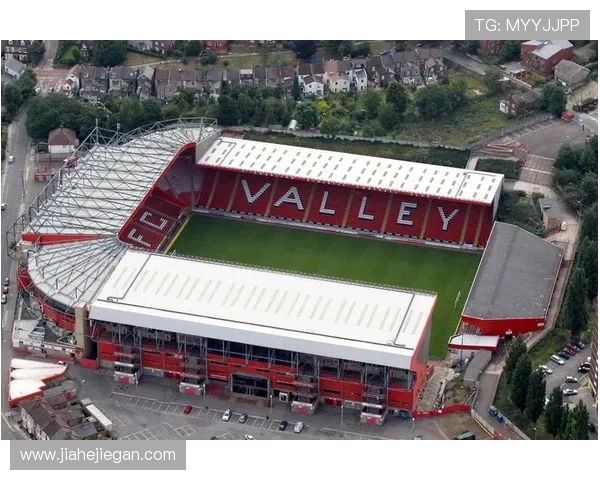 查尔顿俱乐部本赛季目标明确 力争晋级英冠前四为新赛季打下基础