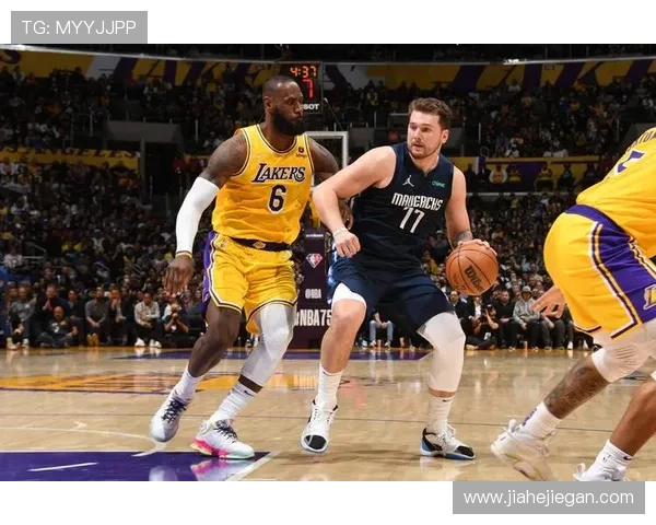 NBA季后赛风云再起超级球星对决引爆联盟新格局争冠走势悬念升级