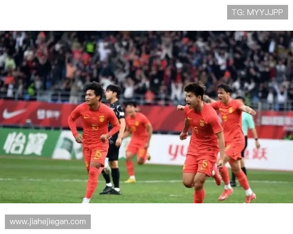 国足备战世界杯预选赛关键战新帅战术调整引发关注与球迷热议期待升温 国足备战世界杯预选赛关键战新帅战术调整引发关注与球迷热议期待升温